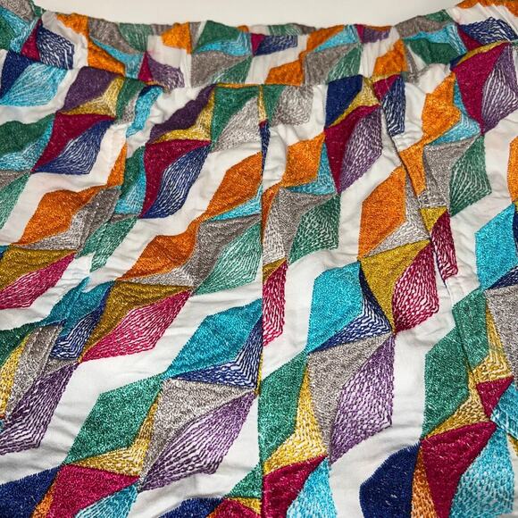 Willa Story Palmer Pull On Shorts Colorful Embroidered Kaleidoscope Lined Size L - Picture 2 of 8